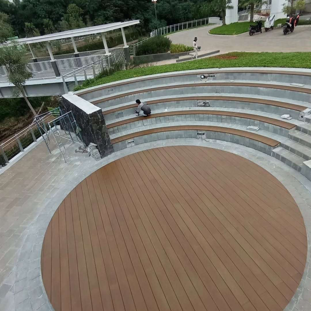 Staircase with Woodium treads