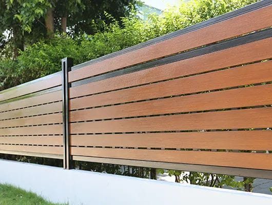 Woodium louvres